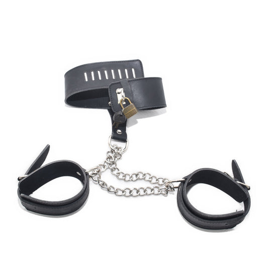 Bondage Hals und Armfessel mit Schloss