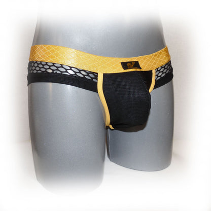 Pants with contrasting seam and mesh fabric