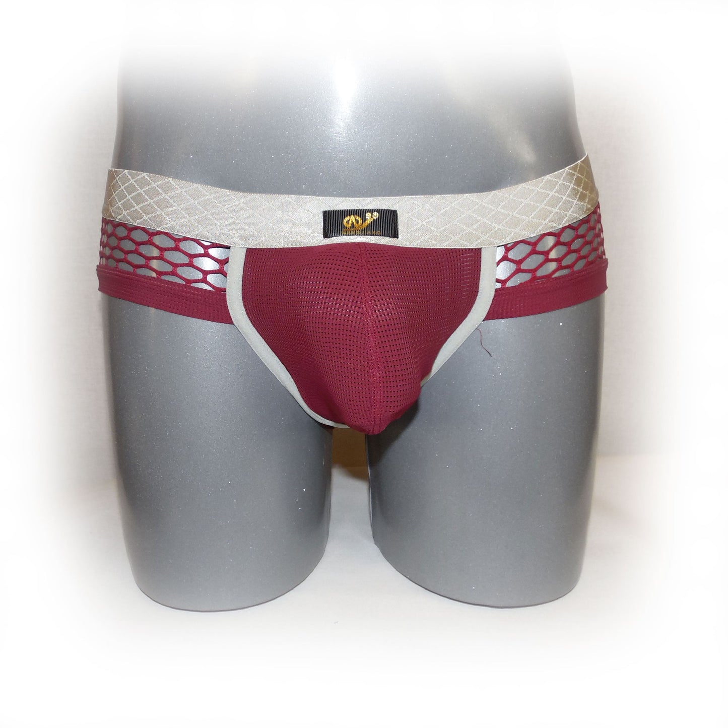 Pants mit farblich abgesetzter Naht und Netzstoff