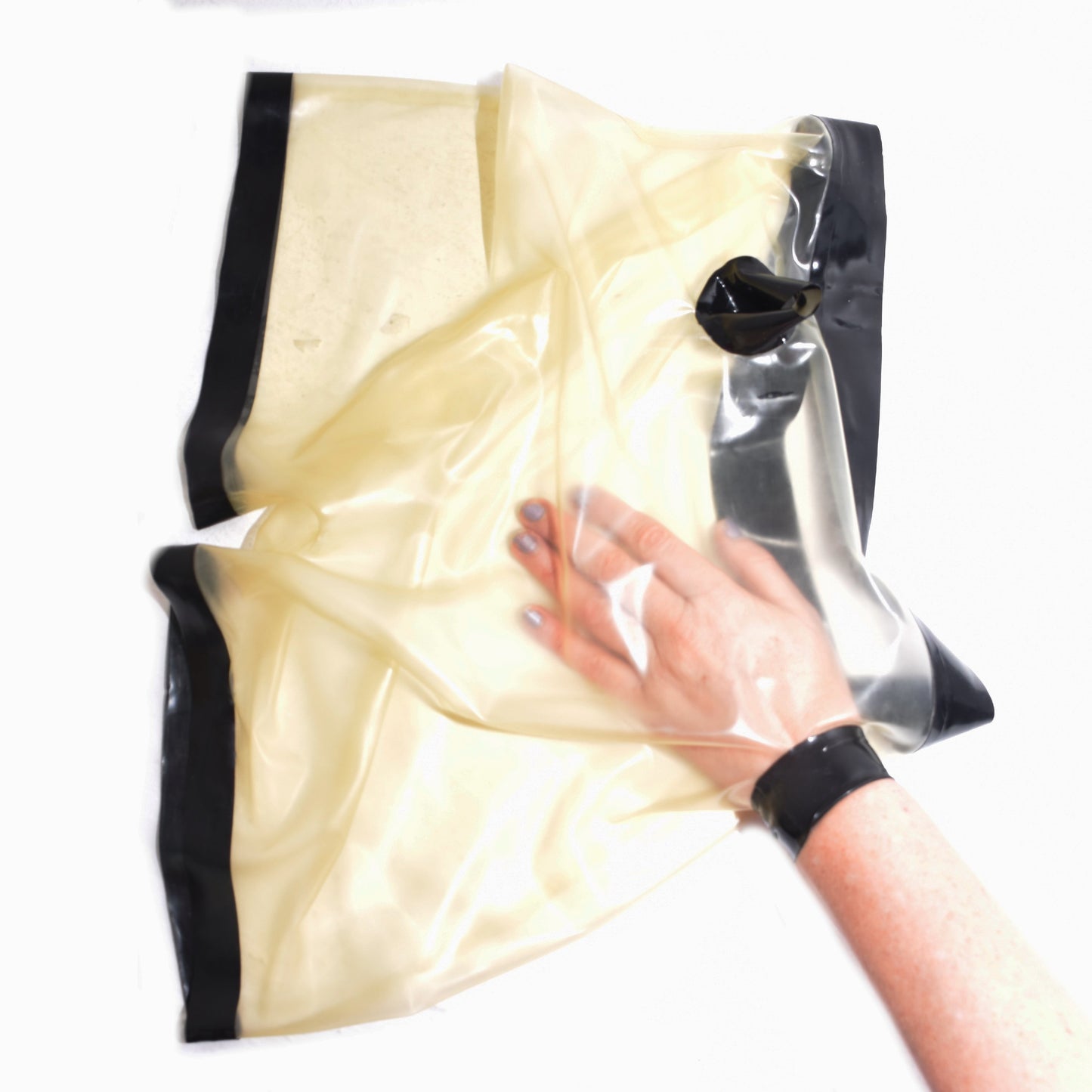 Latex Shorts Transparent mit Eingriffen und Beinabschluss