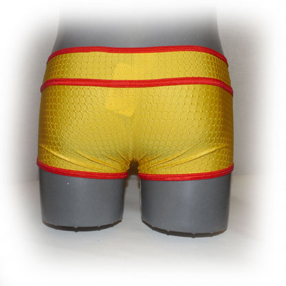 Pants with contrasting seams