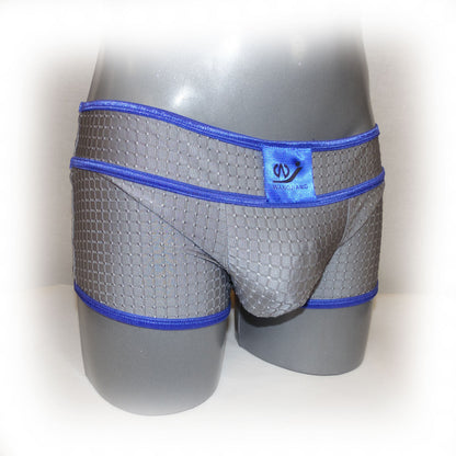 Pants with contrasting seams