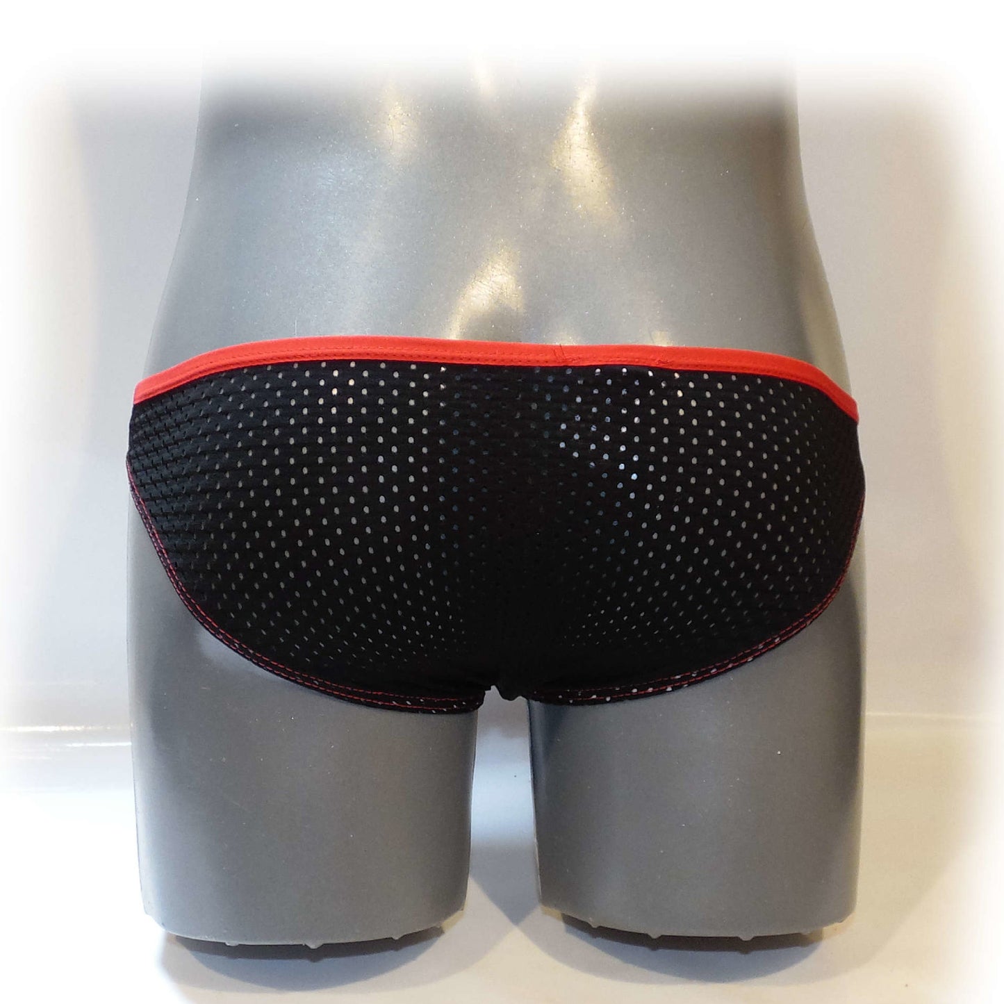 MiniSlip Mesh anatomisch geformt