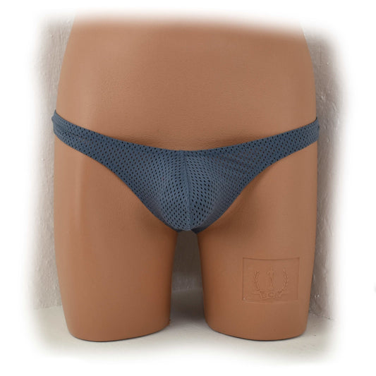 Mini- String, schön knapp geschnitten einfarbig