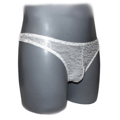 Slip mit transpatenten Mustern