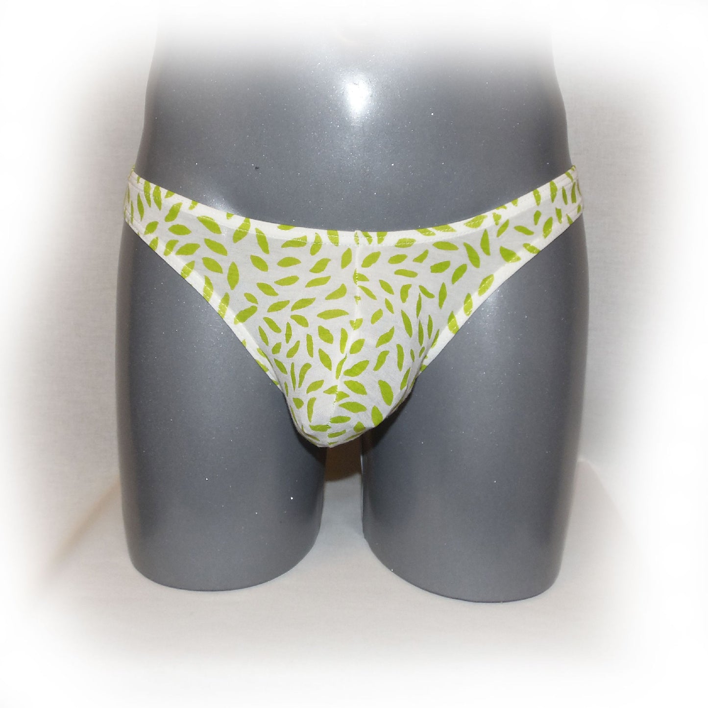 Slip mit feinem Blütenmuster