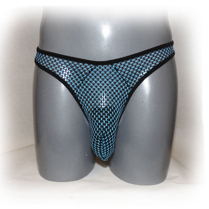 String mit transparentem Netzmuster