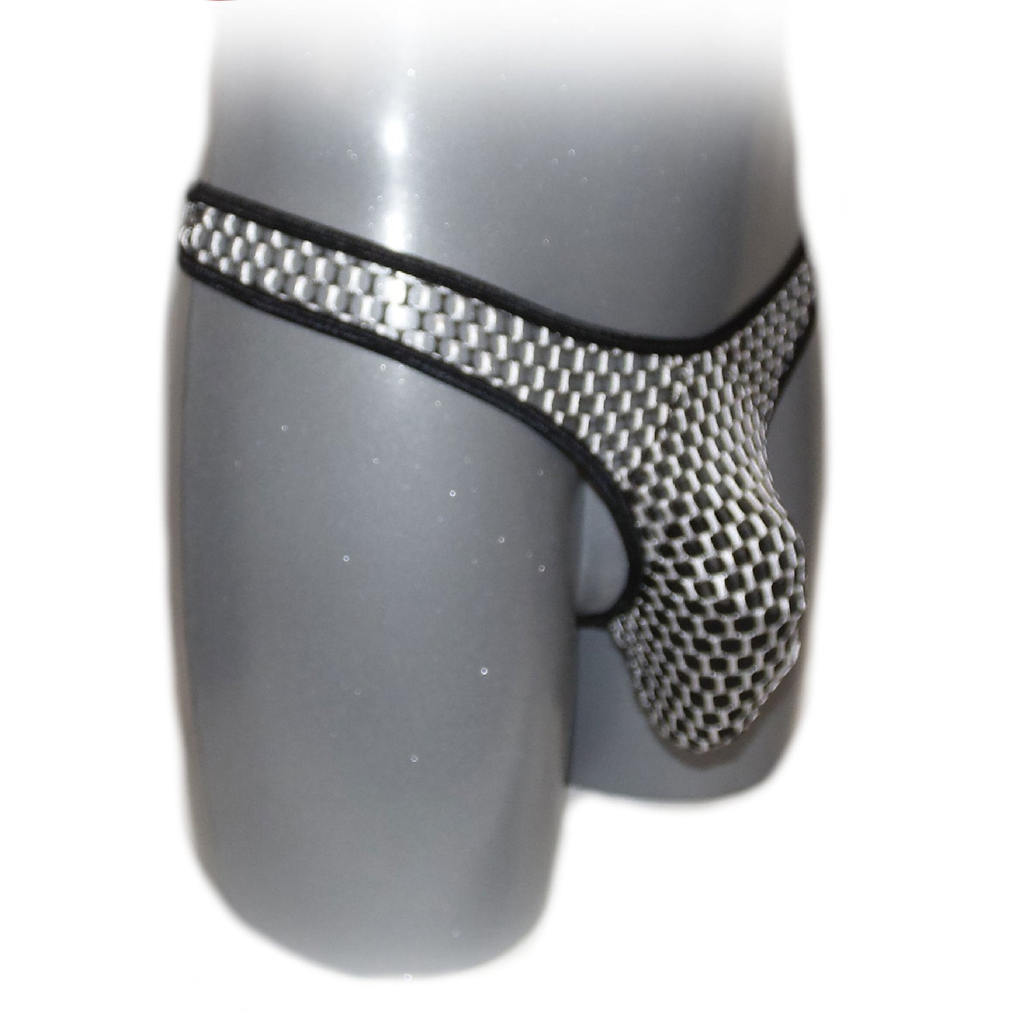 String mit transparentem Netzmuster