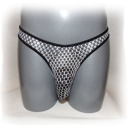 String mit transparentem Netzmuster