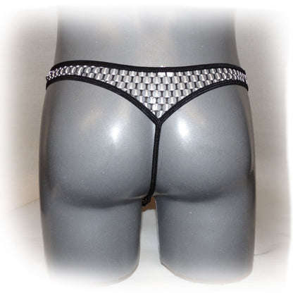 String mit transparentem Netzmuster
