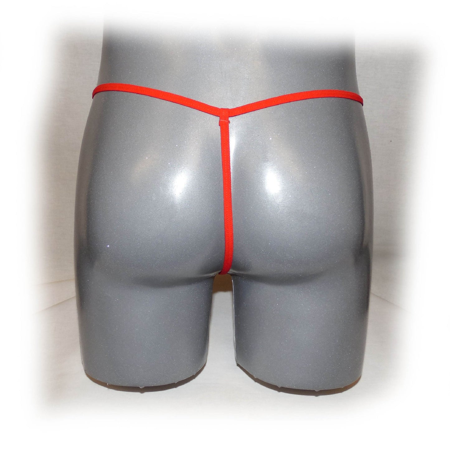 String ouvert mit Strasssteinen