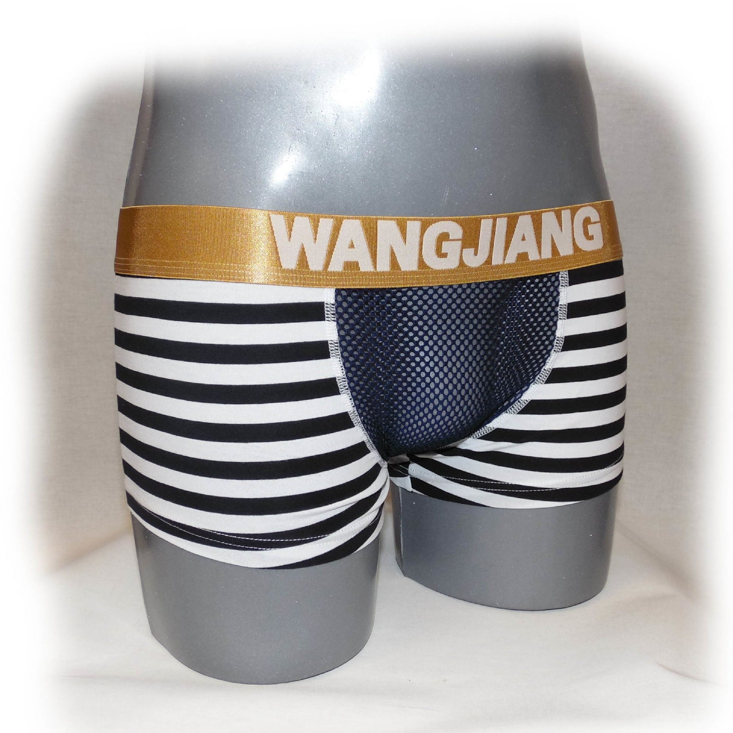 Boxer styliches Streifen-Design und mit betontem Beutel