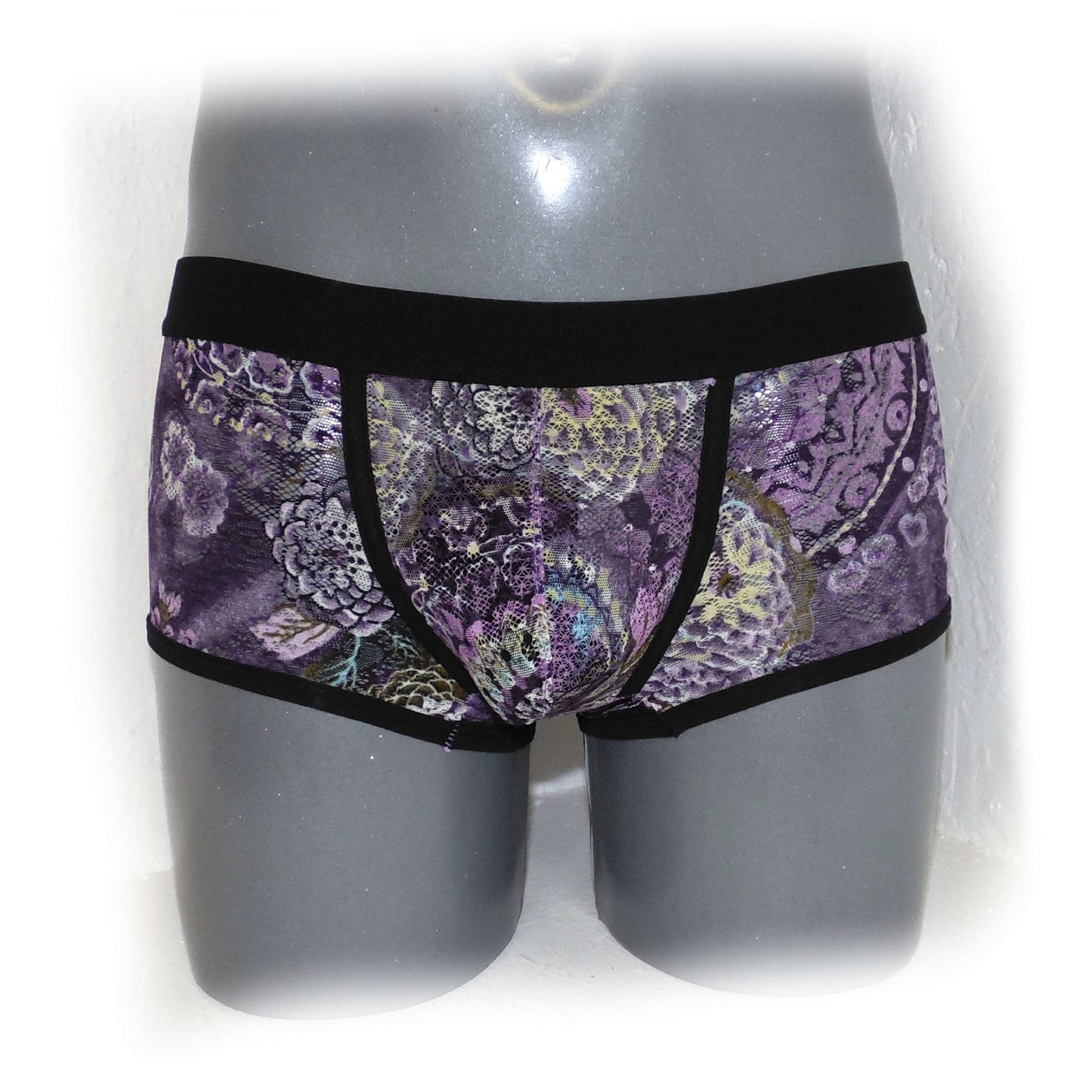 Comfortable fancy lace men's boxer shorts
