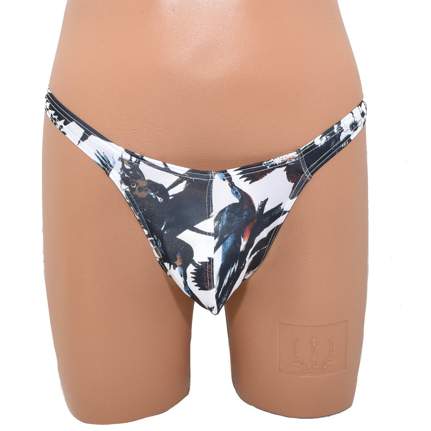 Men's thong with fashionable pattern