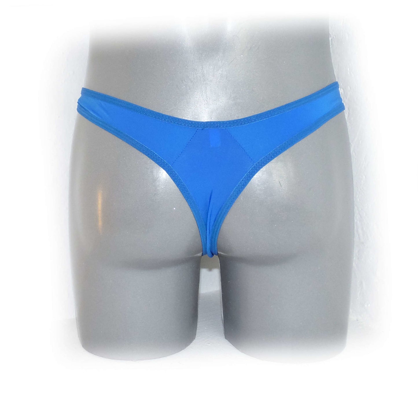 Thong Seamless Butt Lift Pouch seitlich zum öffnen