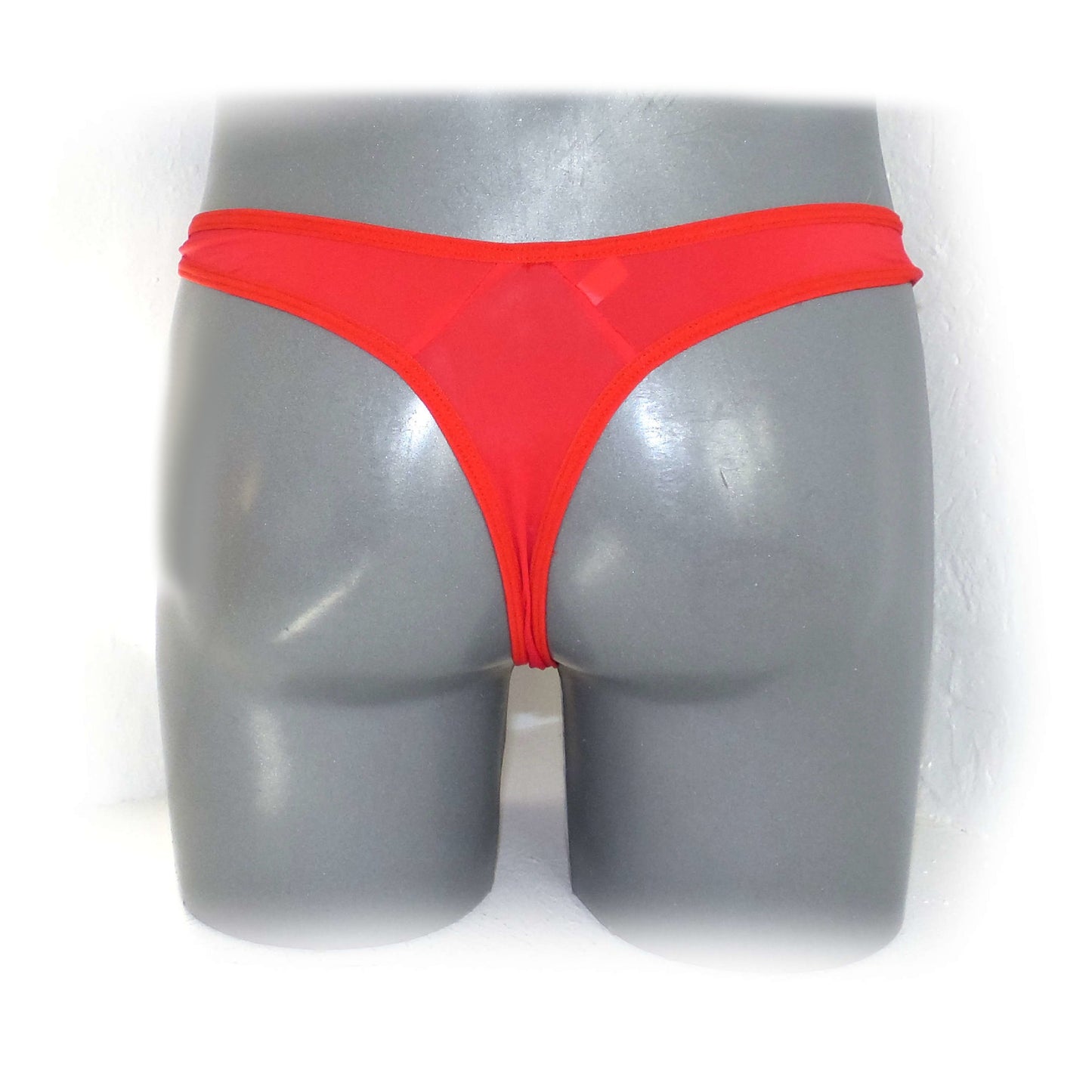 Thong Seamless Butt Lift Pouch seitlich zum öffnen