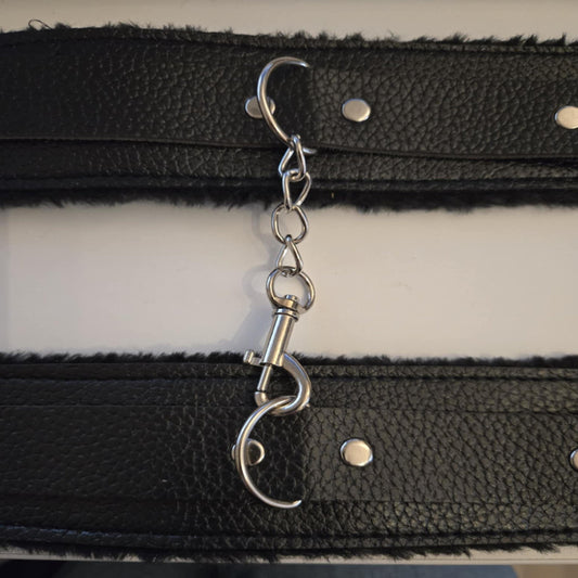 Kunstleder Handgelenkfessel gefüttert