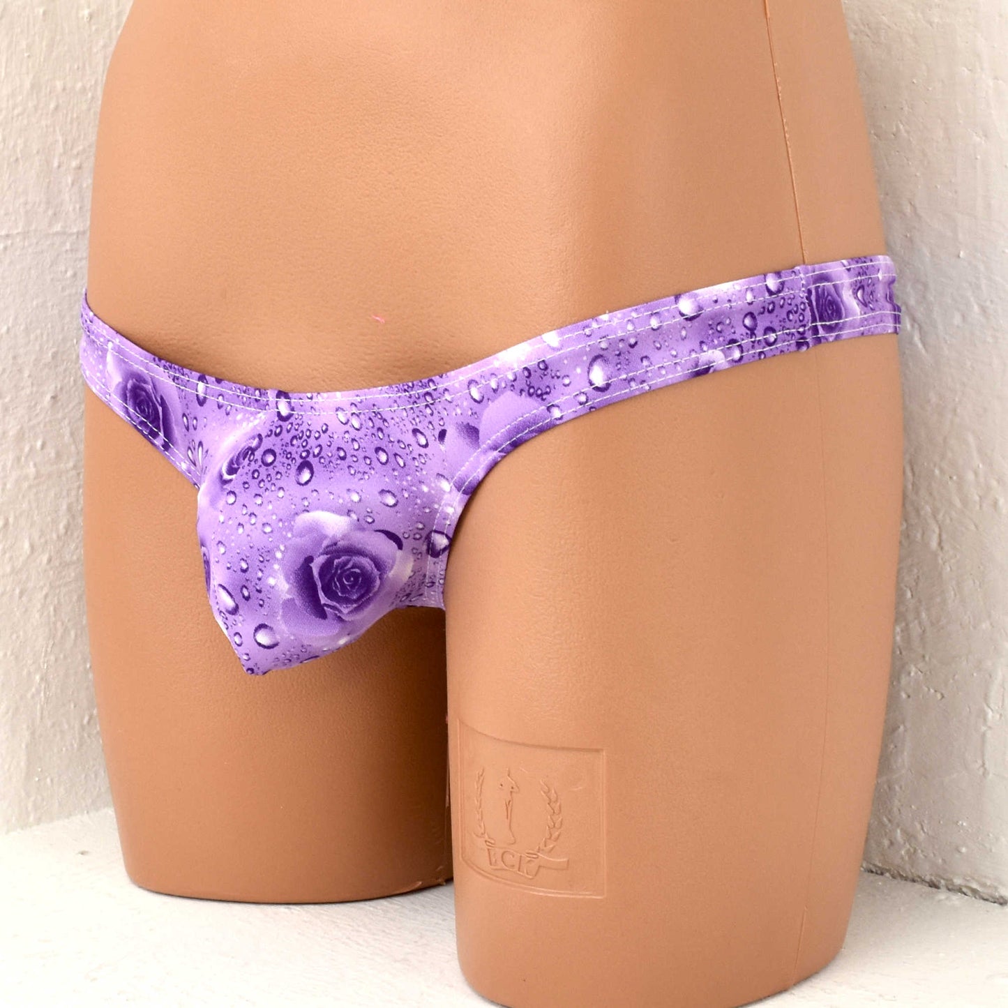 Sissy Styled String Thong Pastellfarben
