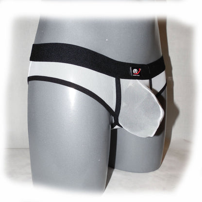 WJ - String Black Border