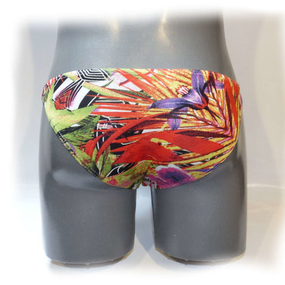Musterslip anatomisch geformt