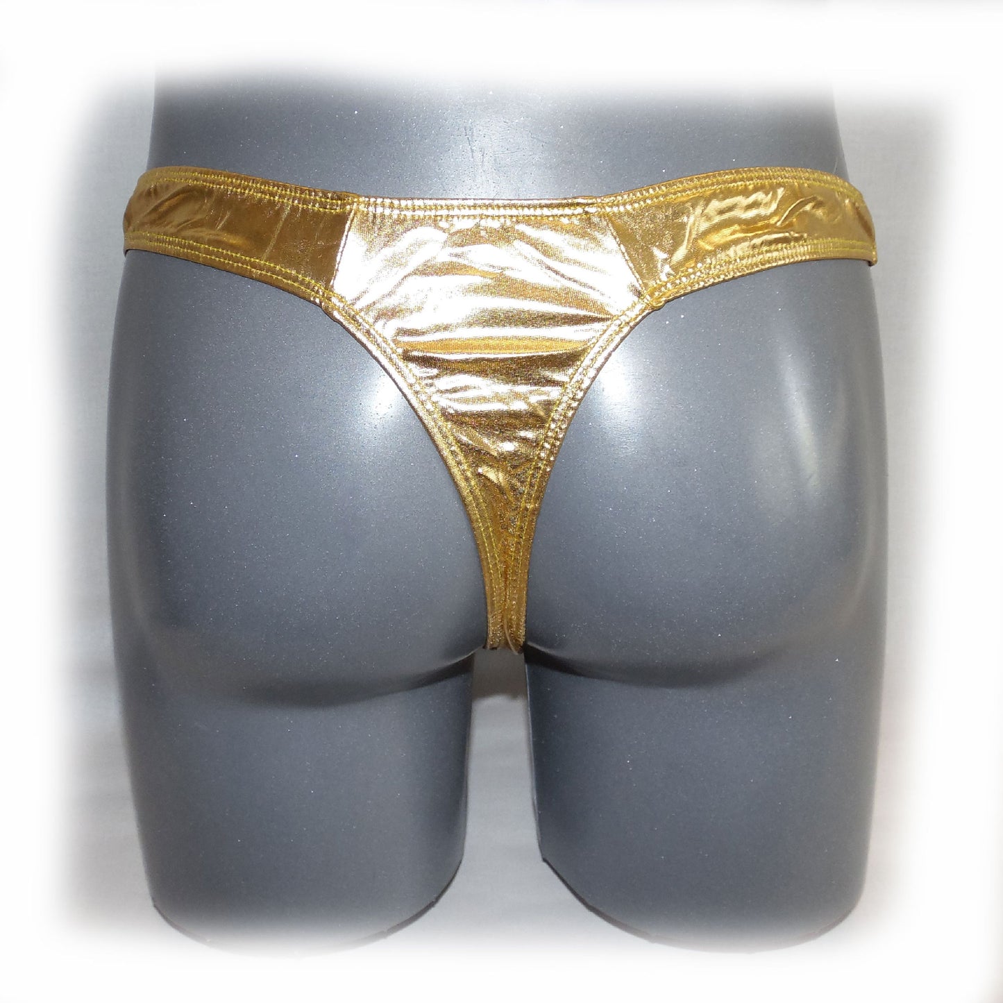 Lack String mit Schnallen - Golden- Thong Men