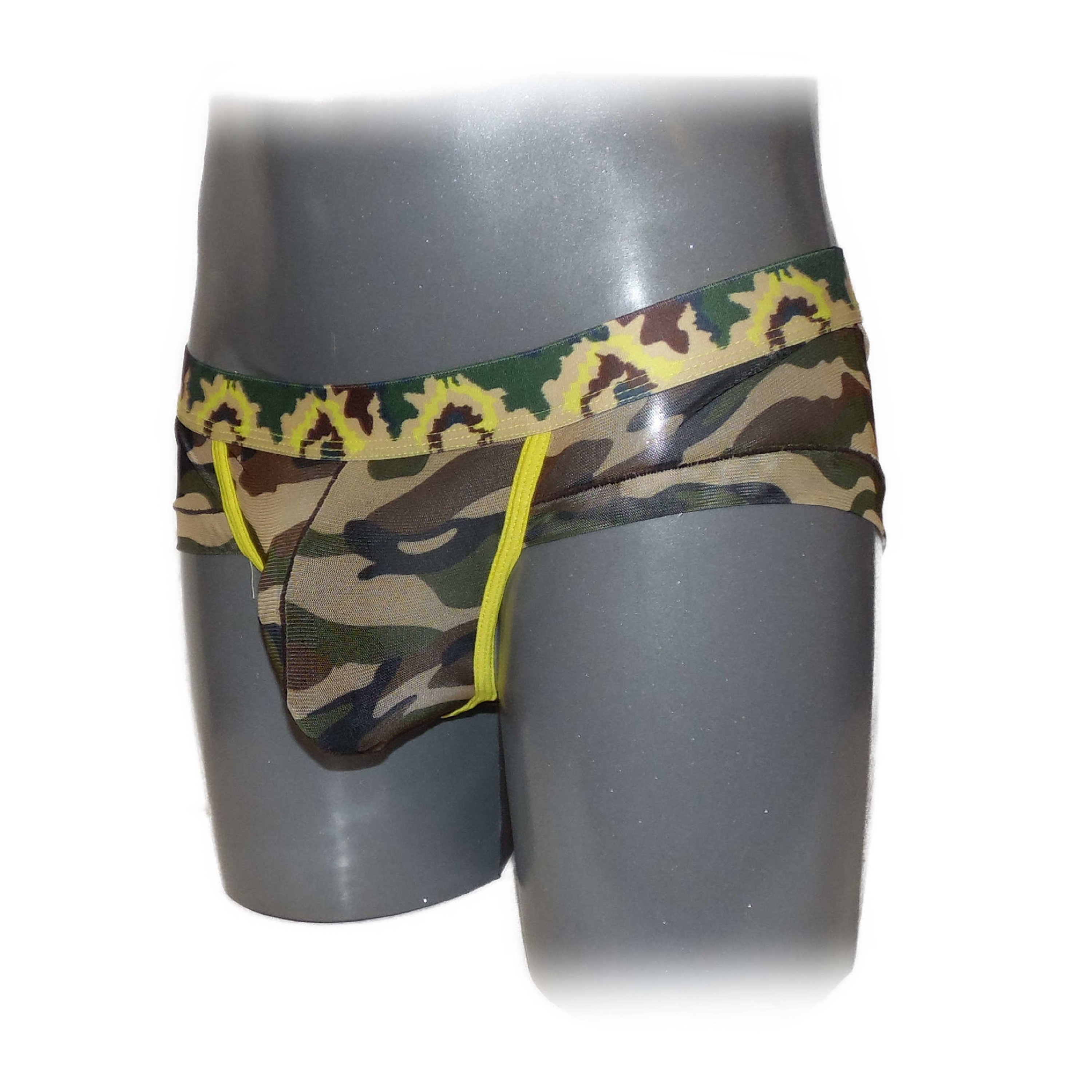 Boxer in stylischen Camouflagemuster